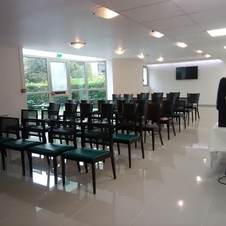 Initial By Balladins / Marne-la-vallee Hotel