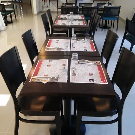 Otel Initial By Balladins / Marne-la-vallee 2*