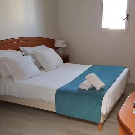 Initial By Balladins / Marne-la-vallée Hotel 2*