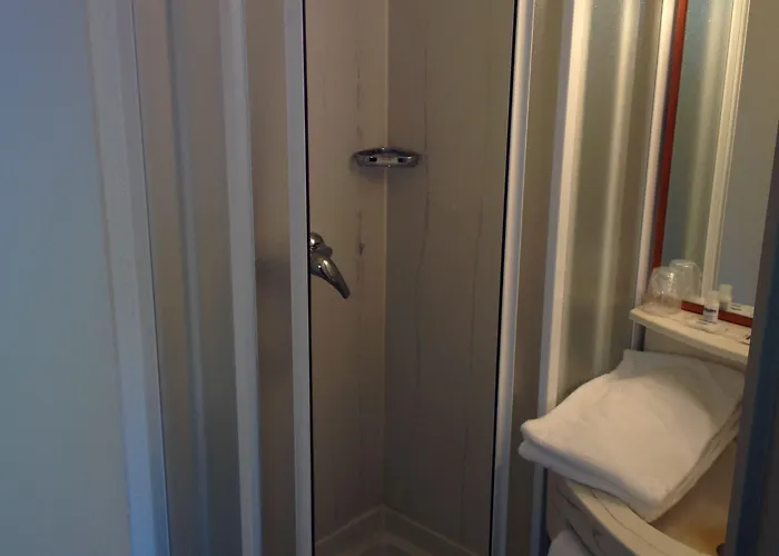 Initial By Balladins / Marne-la-vallee Hotel 2*