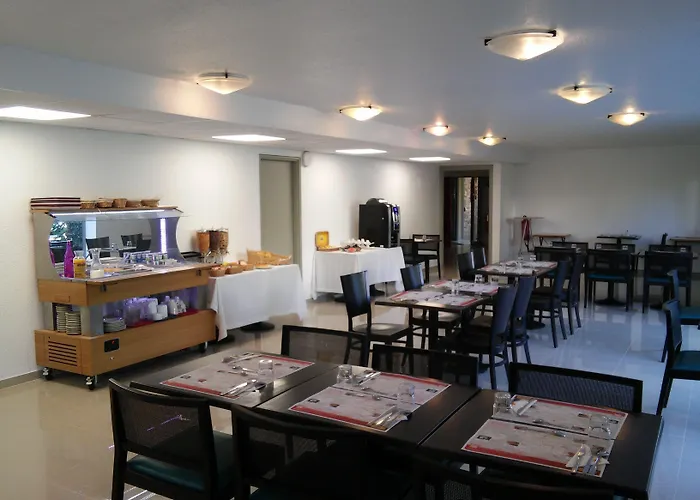 Initial By Balladins / Marne-la-vallee Hotel 2*